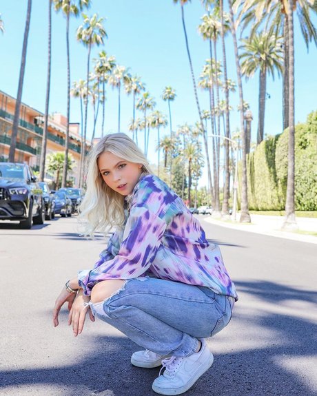Jordyn Jones high quality star picture