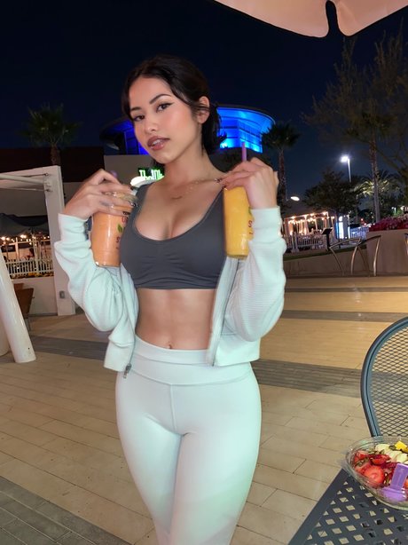 Joyce Galilea_ model adult image