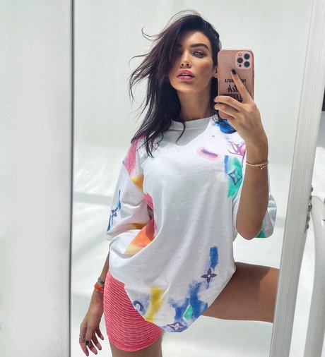 Melinda London pornstar hd pictures