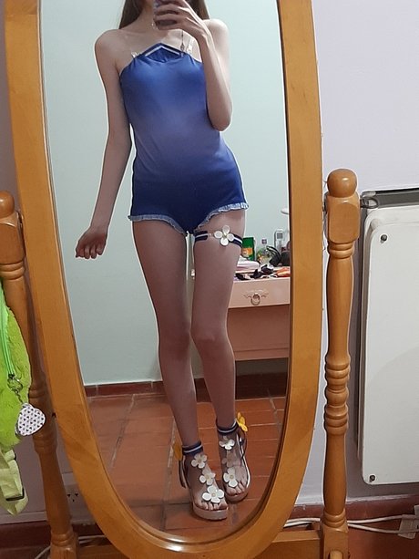 Kiki Glitter Cosplay nude model pics