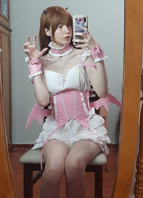 Kiki Glitter Cosplay nude actress images