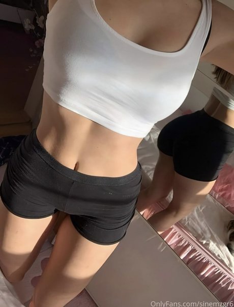 Sinem Ozgur star exclusive photo