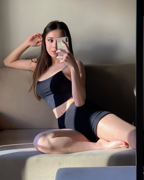 Sinem Ozgur star nudes picture