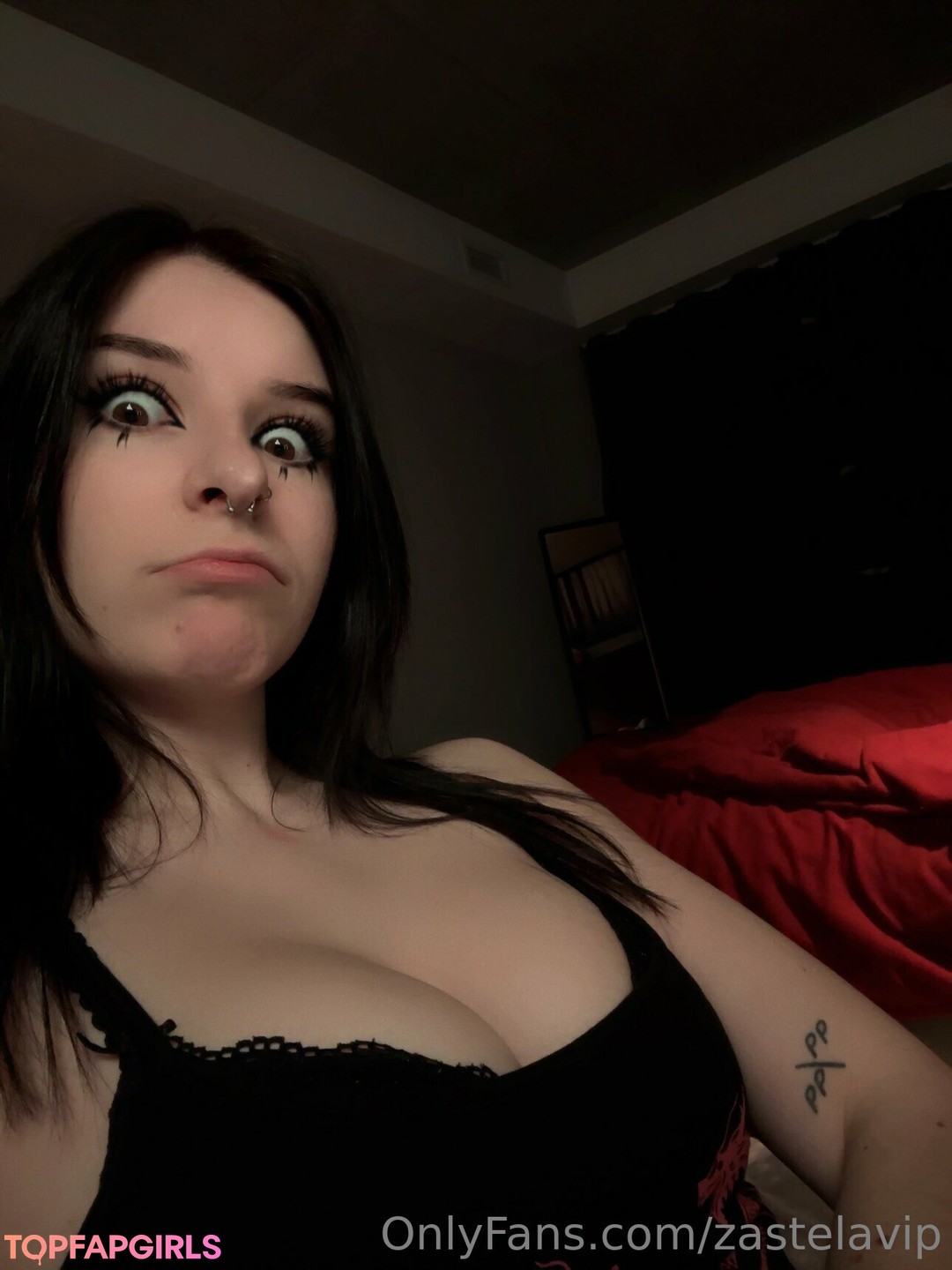 Zasterini Zastela star photo