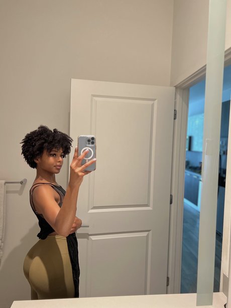 Ldndrygin nudes star archive