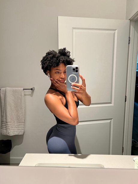 Ldndrygin art actress galleries