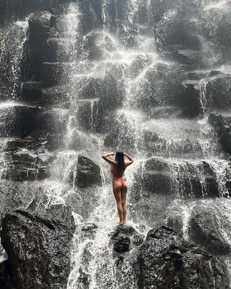 Meilani Kalei sexy star pics