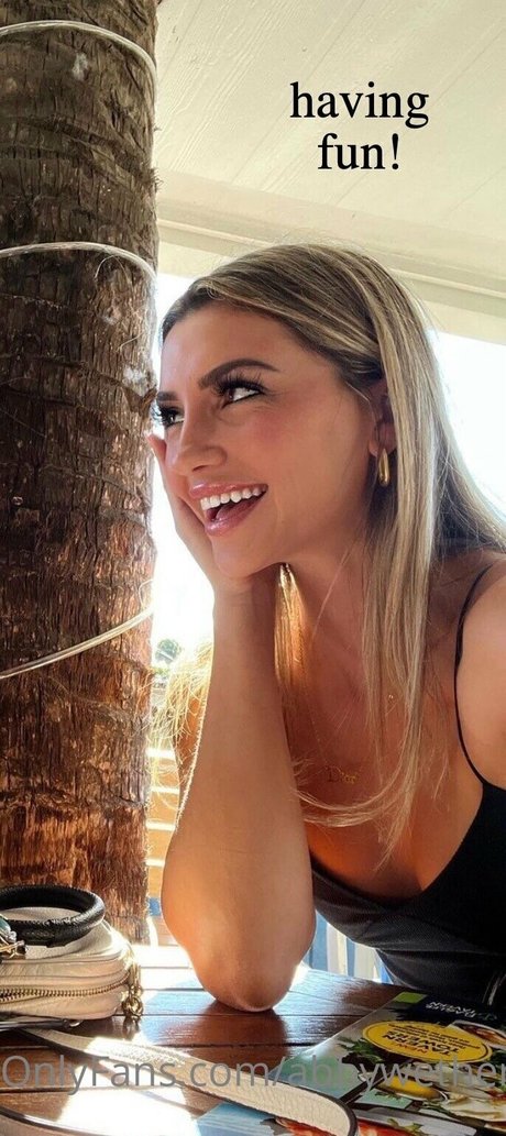 Abby Wetherington free model pic