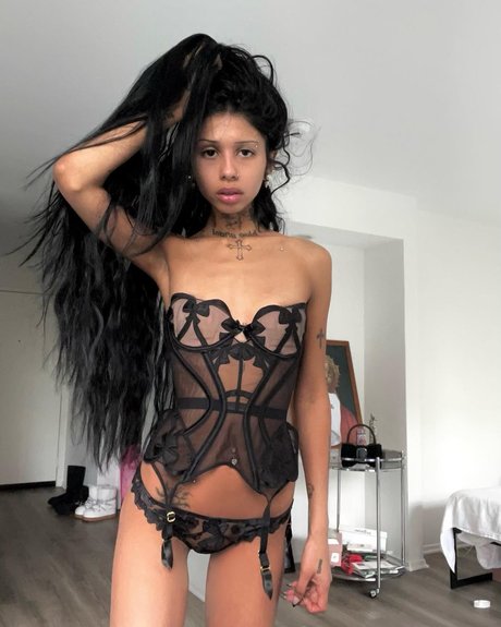 hairy asian onlyfans nudes images