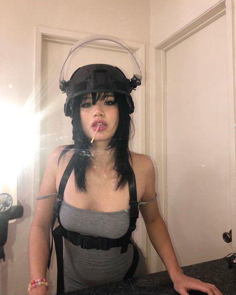 Nyachty model pornographic gallery