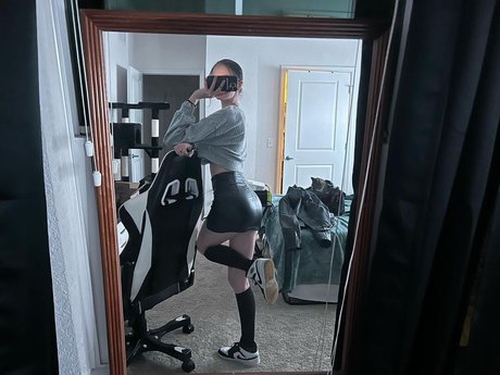 Queen etimy pornstar erotic galleries