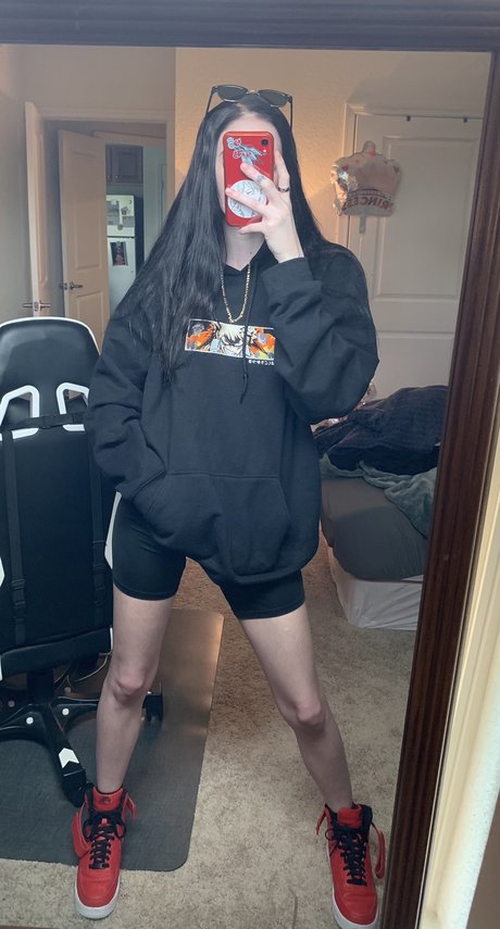 Queen etimy star top pics