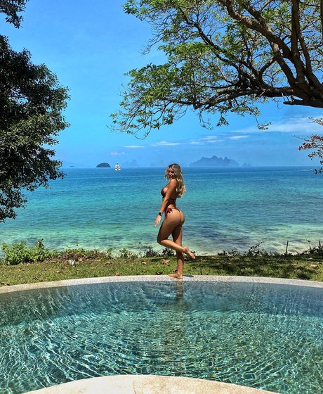 midget nude onlyfans hot pic