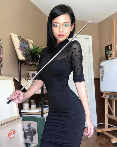 Alyssa Silos nice actress image