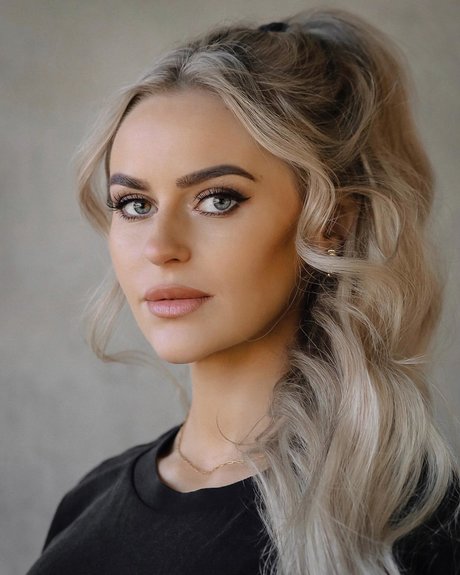 Anna Nystroem nude model photos