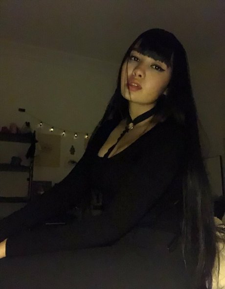 naomieve model pornographic pictures