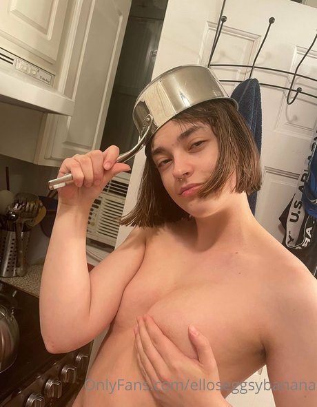 swimming pool onlyfans hot naked pic