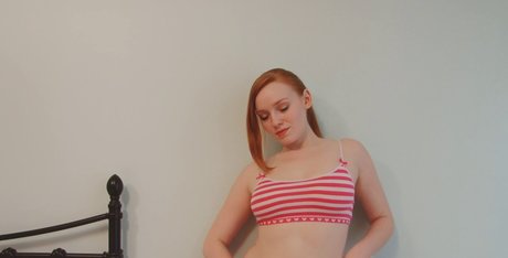 Kloe Kane model adult pic