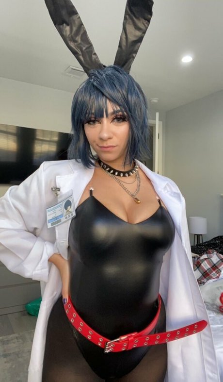 Plushiecos model art photo