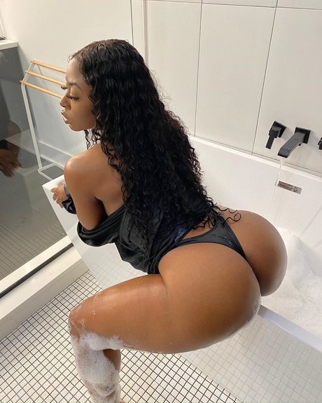 Snowblack star beautiful photo