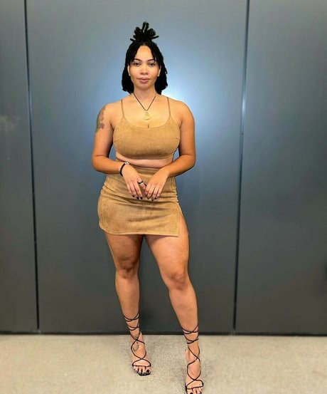 God Beth pornstar naked photo