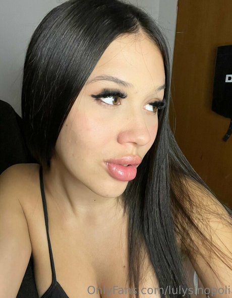 lulysinopoli hot model photo