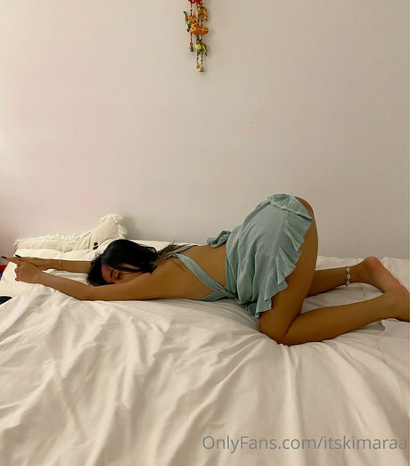 Kim Ara nude star pics