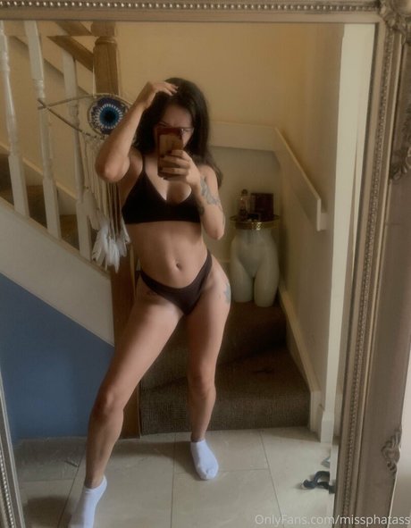 Missphatass hot actress img