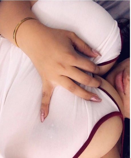 Nimsay hot actress pic