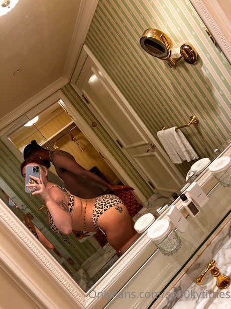 Sp00kytitties Profile pic