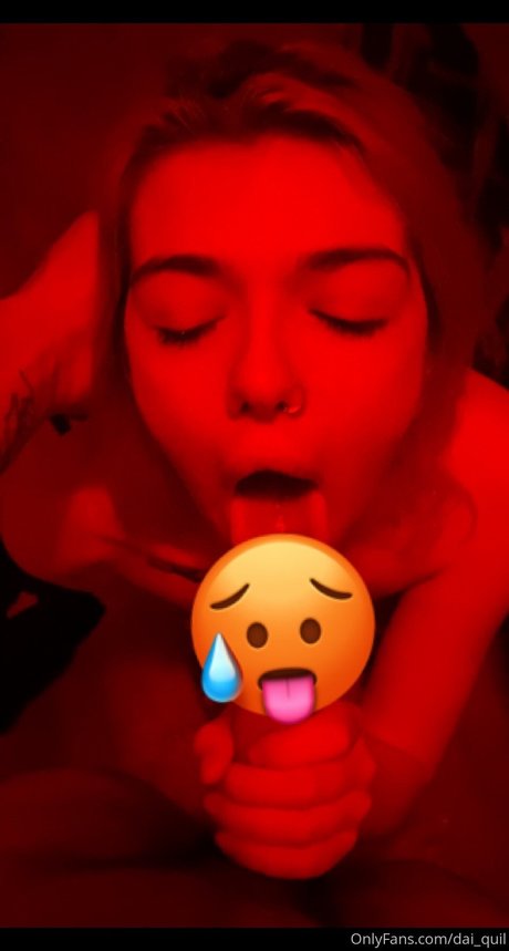 dai quil nude actress pics