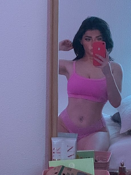 Sukashawty adult model pics