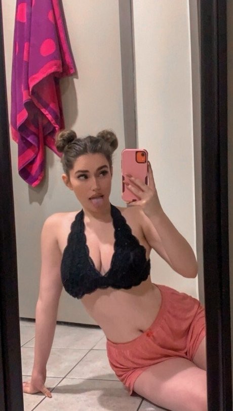 Sukashawty perfect actress pic