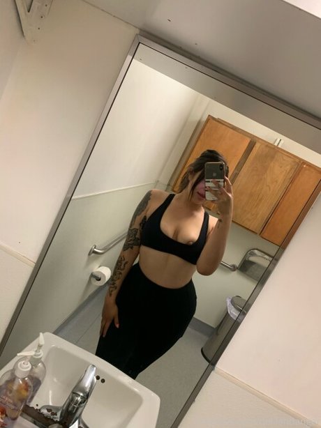 Delilah Danger free model images