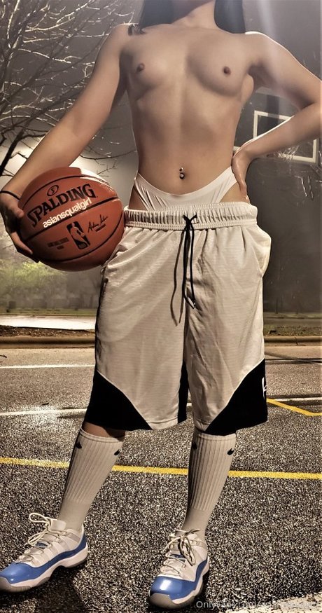 asian squatgirl erotic pornstar image