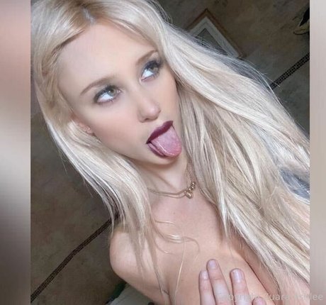 Zuara ashlee model naked pics