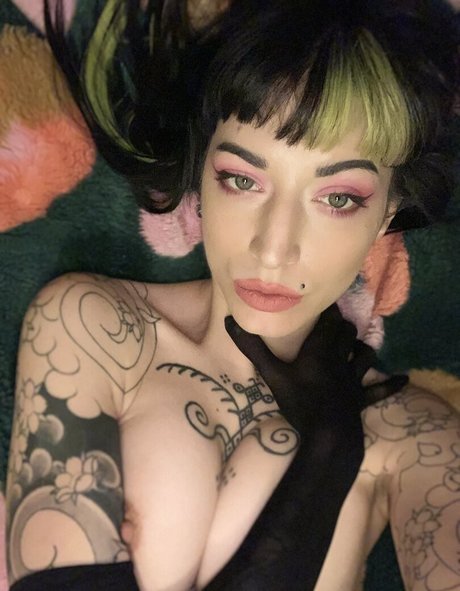 Miss Fernandez nude actress picture