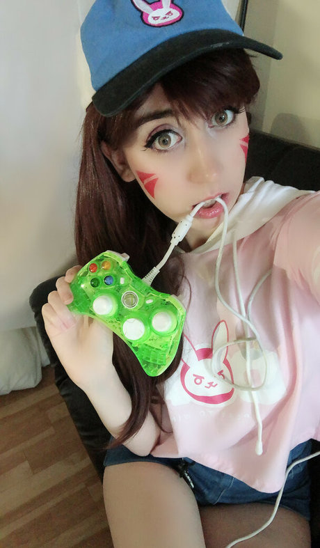 Michi Midnight pornstar pretty archive