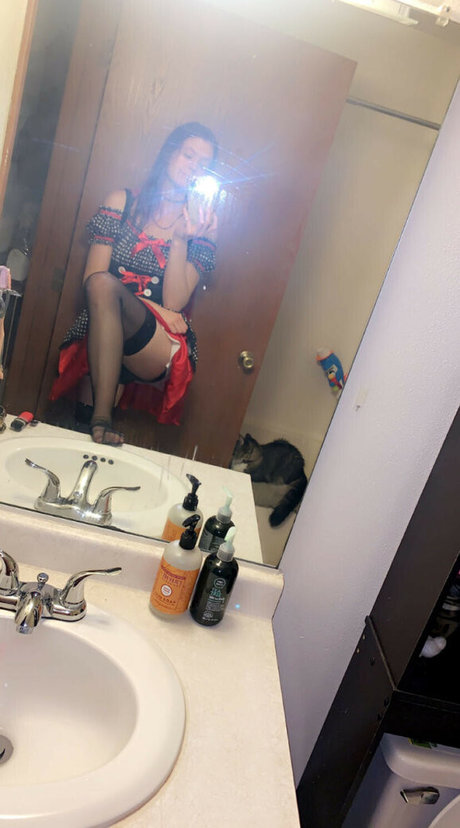 karma bitch998 model xxx gallery