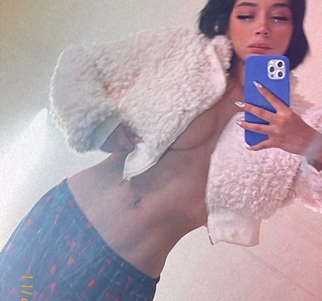 Karlardz sexy model image