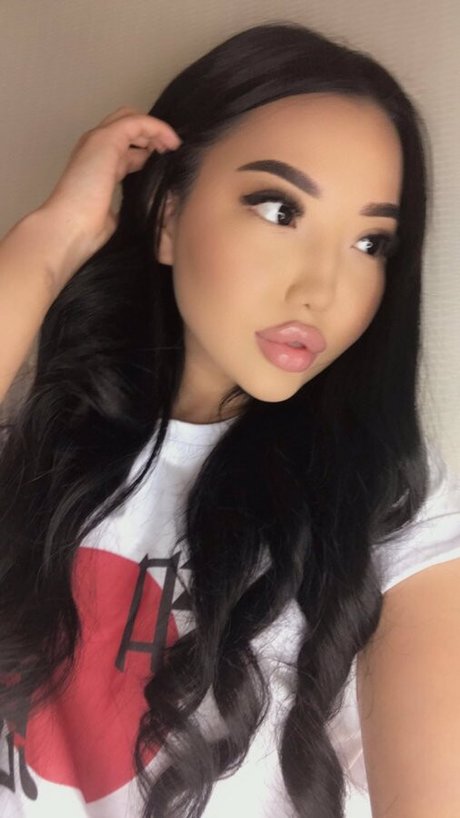 Elikacutee pornographic star pictures