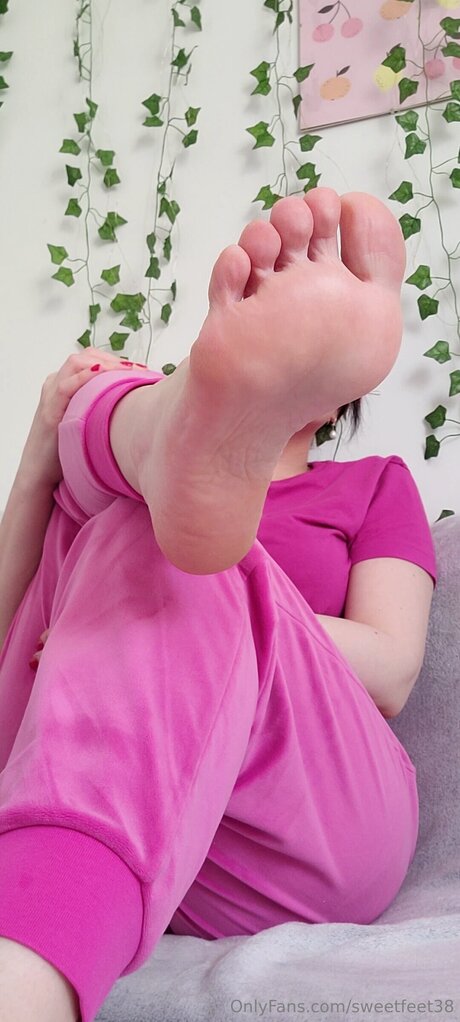 Sweetfeet38 pornstar sex images