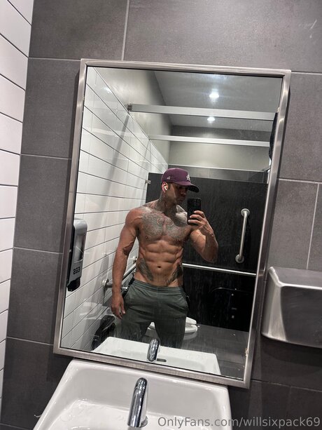 Willsixpack69 model free photo