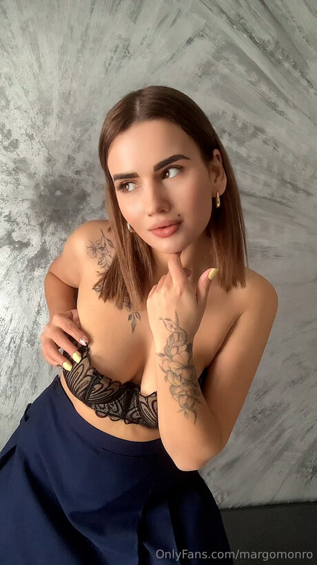 Margomonro pornstar sex photos