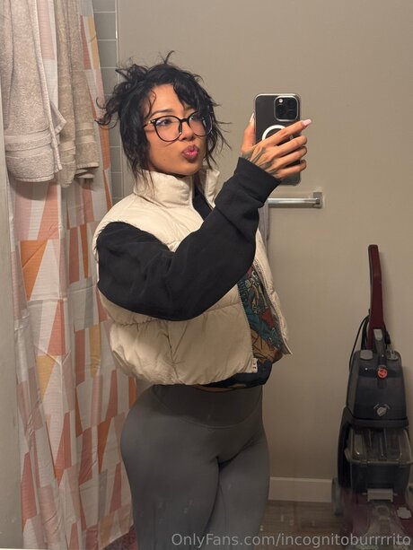 Yoursecretrito model art galleries