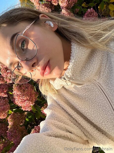 Lolabrain hot pornstar galleries