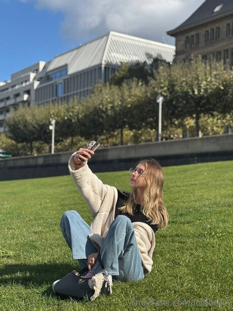 Lolabrain pornstar pretty photos