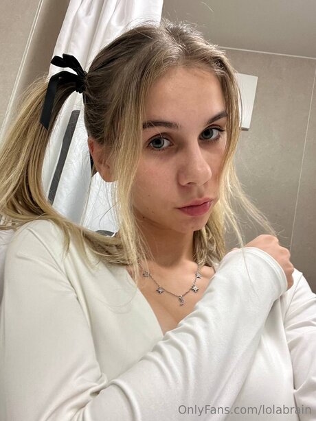 Lolabrain sex model images