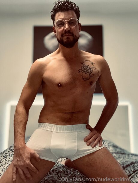 Nudeworldrover erotic pornstar gallery