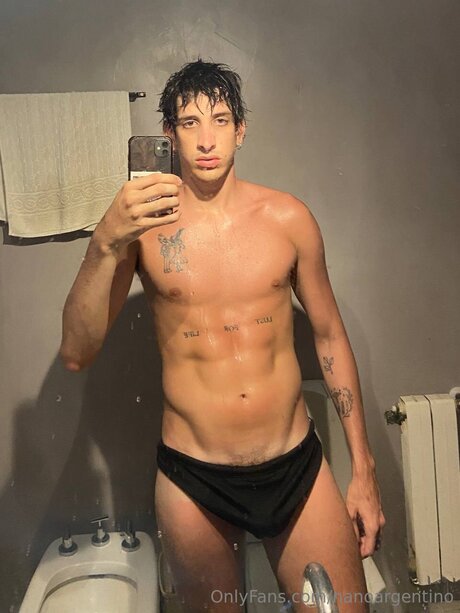 Nanoargentino model high quality img